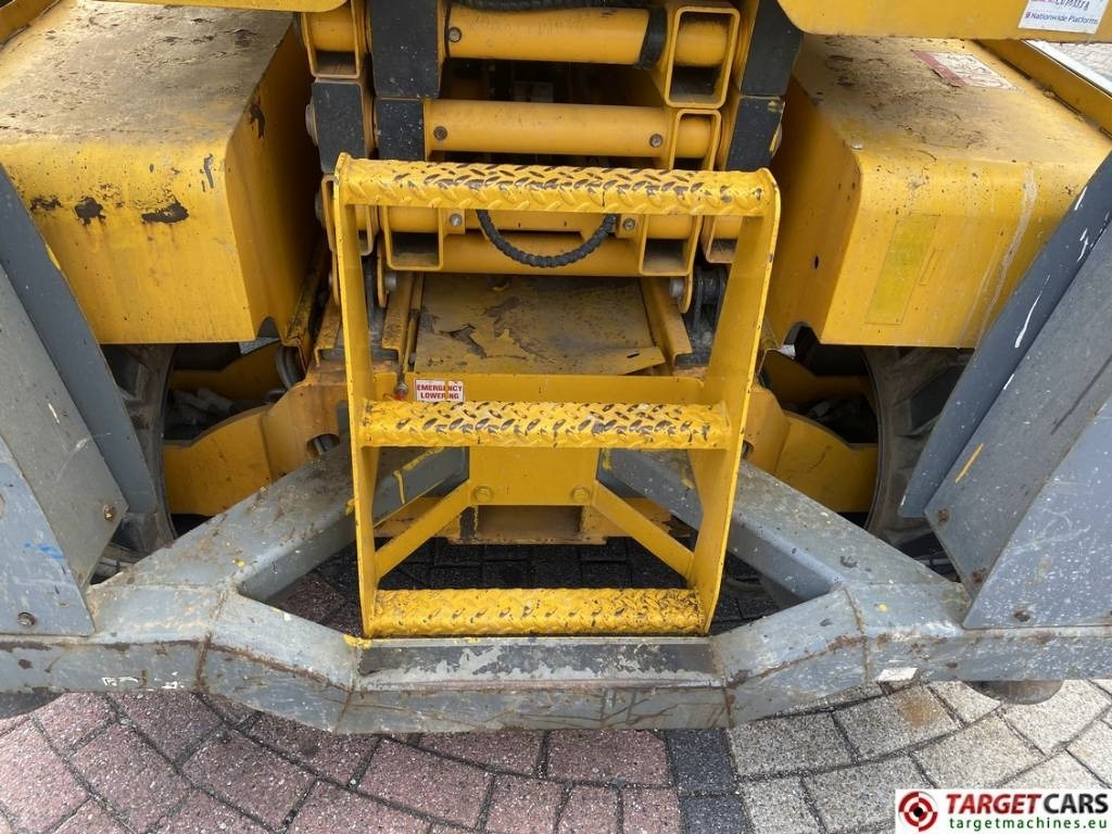 Scissor lift Haulotte Compact 10DX Diesel 4x4 Scissor 1015cm DEFECT: picture 15