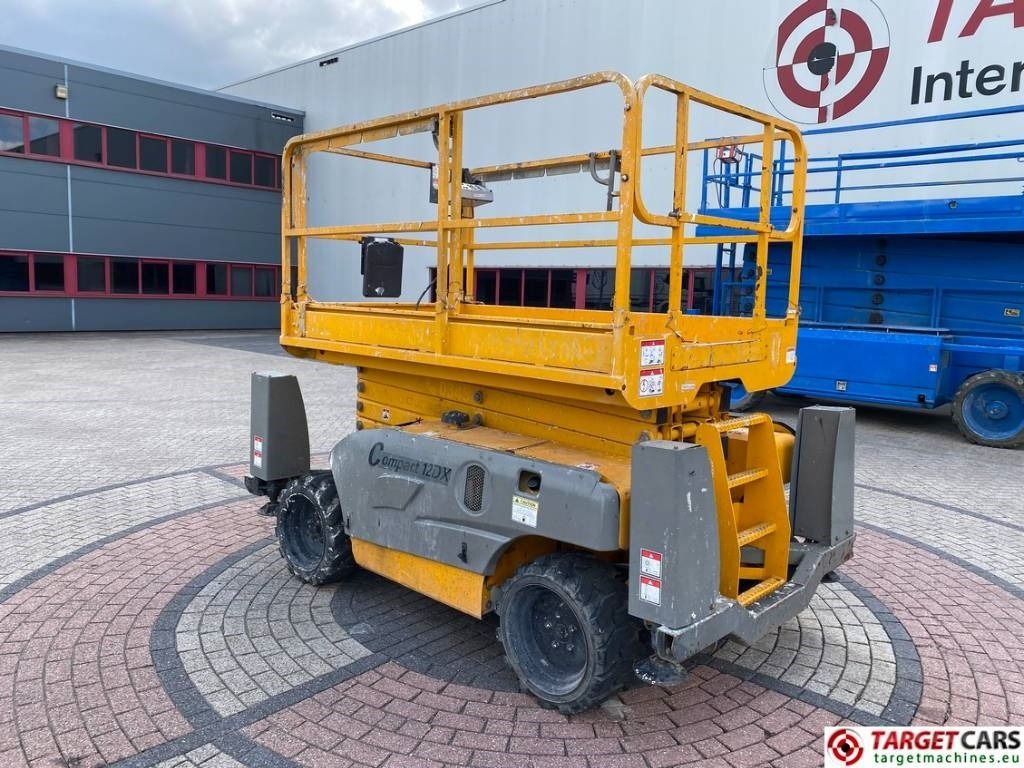 Haulotte Compact 12DX Diesel 4x4 Scissor Work Lift 1206cm - Scissor lift: picture 4 Haulotte Compact 12DX Diesel 4x4 Scissor Work Lift 1206cm - Scissor lift: picture 4