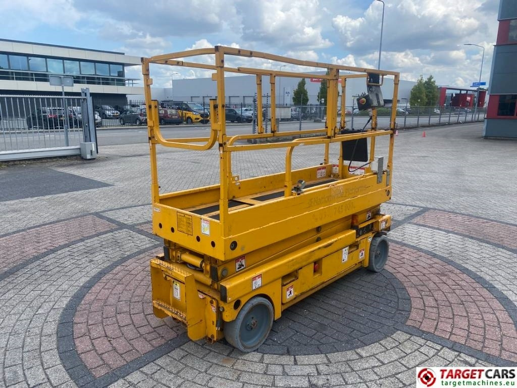 Haulotte Compact 8 Electric Scissor Work Lift 818cm - Scissor lift: picture 3 Haulotte Compact 8 Electric Scissor Work Lift 818cm - Scissor lift: picture 3