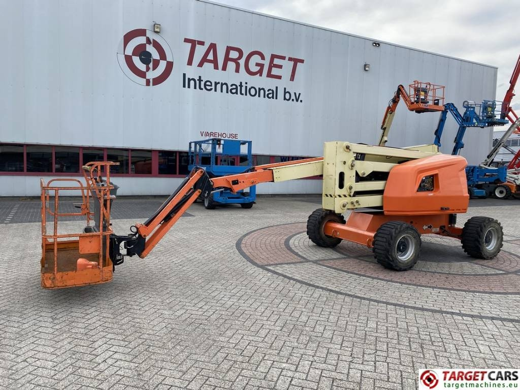 JLG 520AJ Articulated 4x4 Diesel Boom Work Lift 1800cm - Articulated boom: picture 1 JLG 520AJ Articulated 4x4 Diesel Boom Work Lift 1800cm - Articulated boom: picture 1