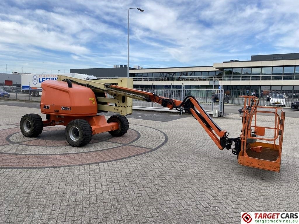 JLG 520AJ Articulated 4x4 Diesel Boom Work Lift 1800cm - Articulated boom: picture 2 JLG 520AJ Articulated 4x4 Diesel Boom Work Lift 1800cm - Articulated boom: picture 2