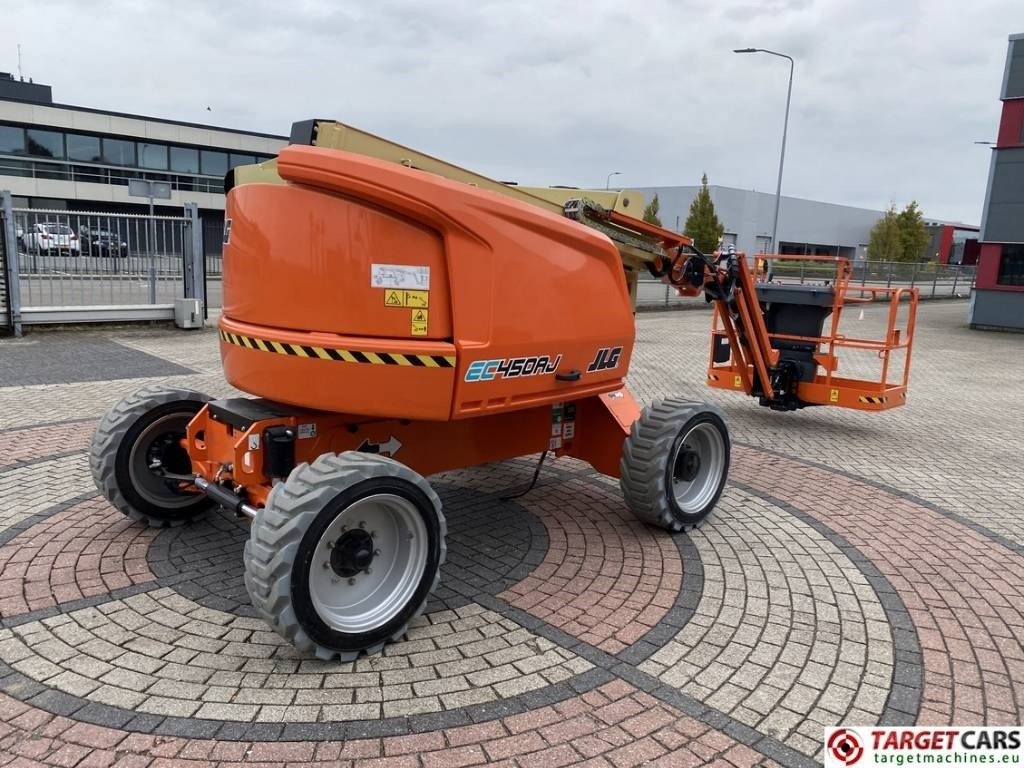 JLG EC450AJ Articulated Lithium-Ion Boom Lift 1572cm - Articulated boom: picture 3 JLG EC450AJ Articulated Lithium-Ion Boom Lift 1572cm - Articulated boom: picture 3