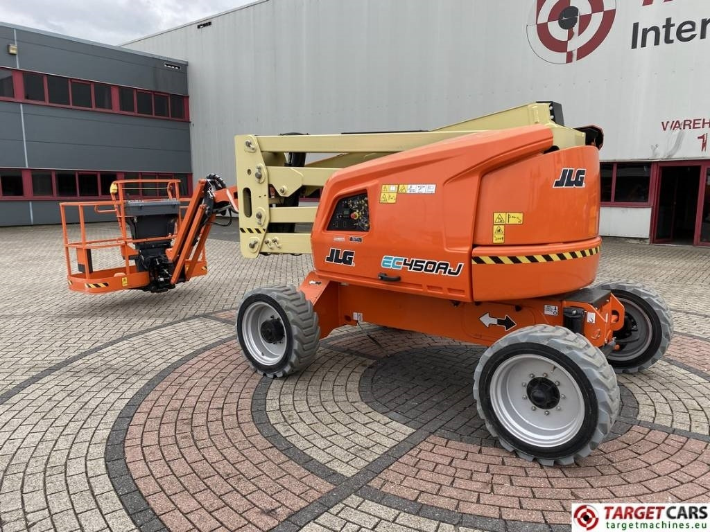 JLG EC450AJ Articulated Lithium-Ion Boom Lift 1572cm - Articulated boom: picture 4 JLG EC450AJ Articulated Lithium-Ion Boom Lift 1572cm - Articulated boom: picture 4