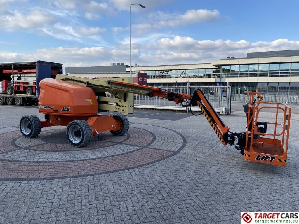 JLG EC520AJ Electric Articulated Boom Work Lift 1800cm - Articulated boom: picture 2 JLG EC520AJ Electric Articulated Boom Work Lift 1800cm - Articulated boom: picture 2