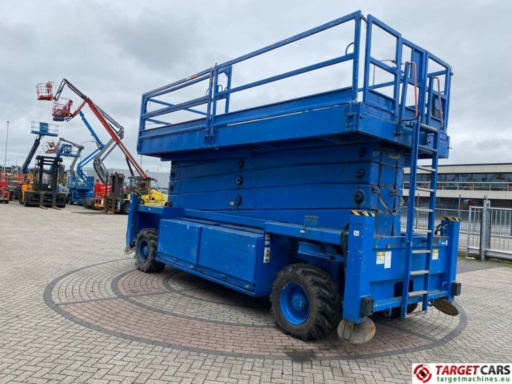 JLG Liftlux 260-25 Diesel 4x4 Scissor Work Lift 2800cm - Scissor lift: picture 2 JLG Liftlux 260-25 Diesel 4x4 Scissor Work Lift 2800cm - Scissor lift: picture 2