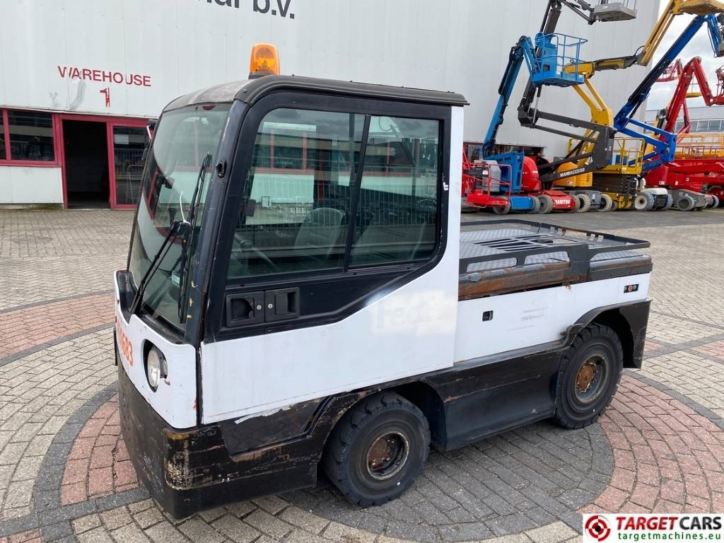 Linde P250 Tow Tug Truck Tractor Electric 80V max 25T - Municipal tractor: picture 1 Linde P250 Tow Tug Truck Tractor Electric 80V max 25T - Municipal tractor: picture 1