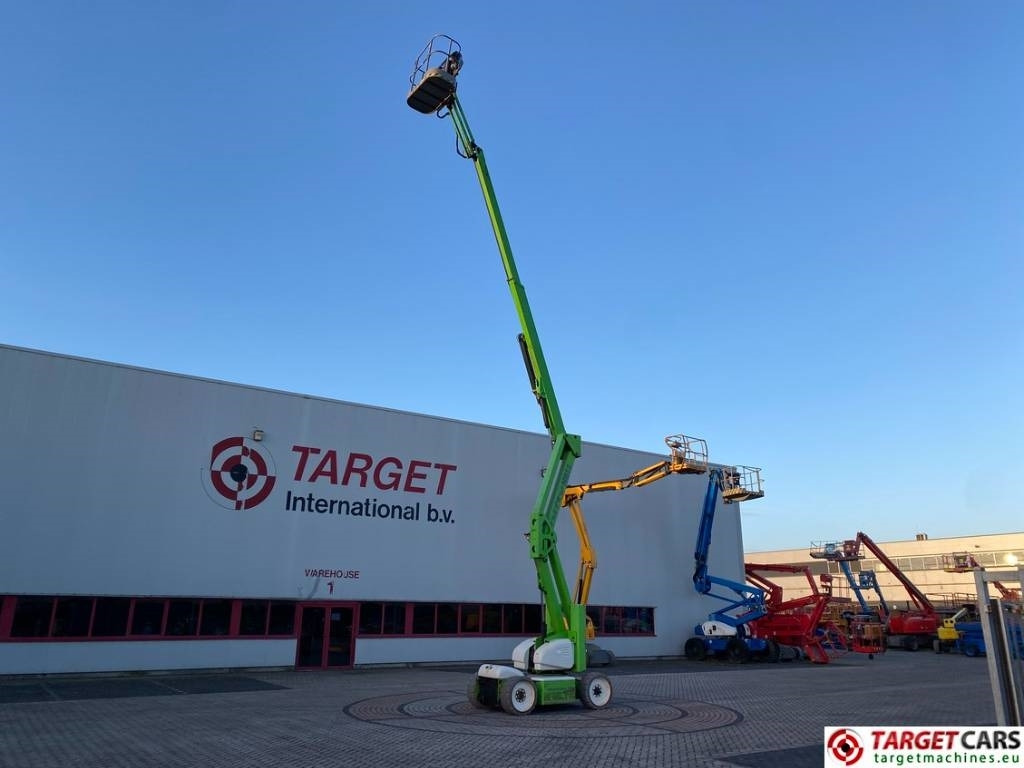 Niftylift HR15NDE Articulated BiFuel Boom Work Lift 1550cm - Articulated boom: picture 5 Niftylift HR15NDE Articulated BiFuel Boom Work Lift 1550cm - Articulated boom: picture 5