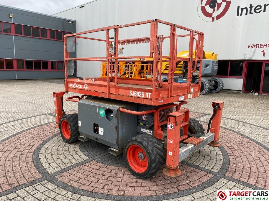 SkyJack SJ6826 RT Diesel 4x4 Scissor Work Lift 992cm  - Scissor lift: picture 4 SkyJack SJ6826 RT Diesel 4x4 Scissor Work Lift 992cm  - Scissor lift: picture 4