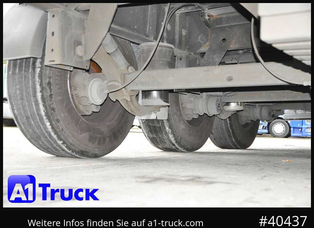 KOEGEL S 24 Tautliner, Code XL, BPW, - Curtainsider semi-trailer: picture 3 KOEGEL S 24 Tautliner, Code XL, BPW, - Curtainsider semi-trailer: picture 3