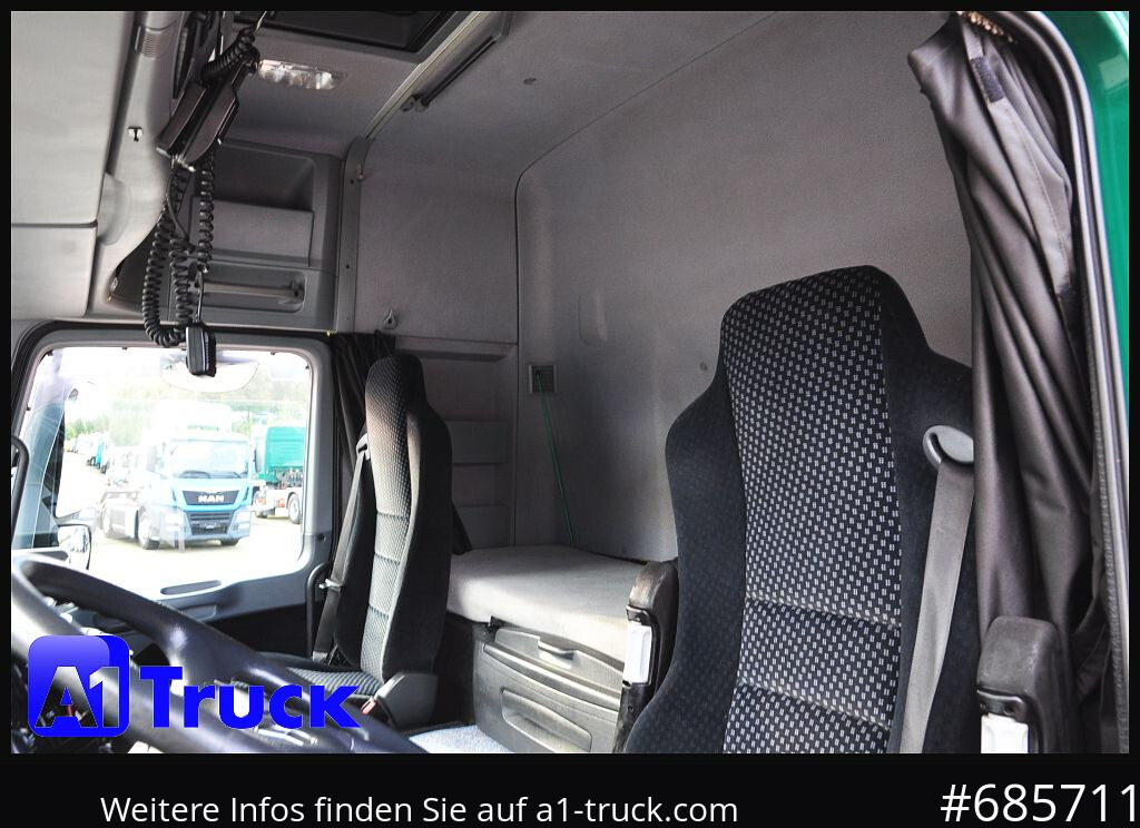 MERCEDES-BENZ Actros 4160, V8, Schwerlast 250to. 8x4, - Tractor unit: picture 3 MERCEDES-BENZ Actros 4160, V8, Schwerlast 250to. 8x4, - Tractor unit: picture 3