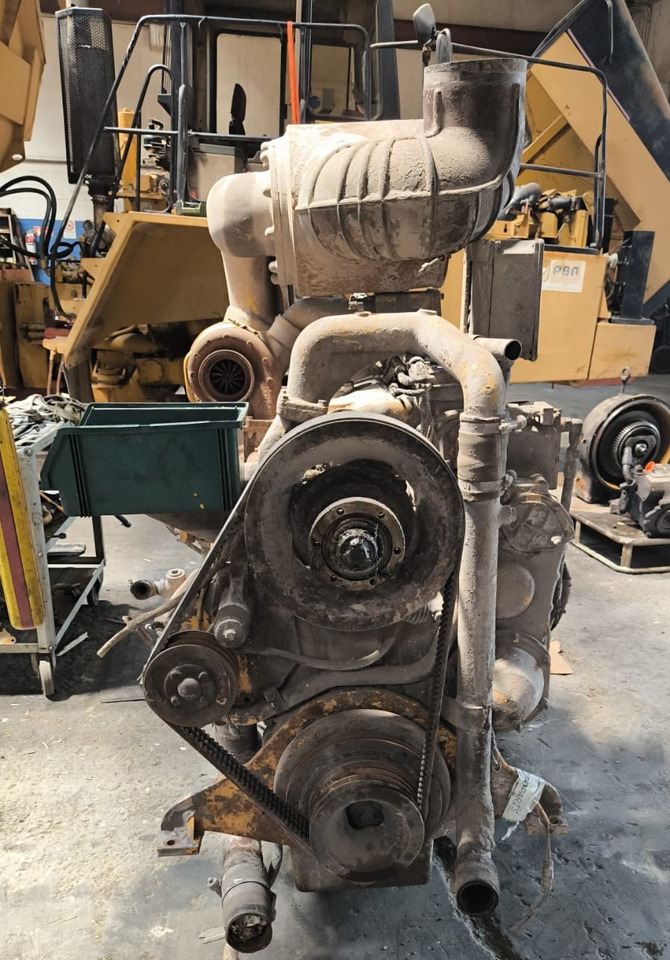 Caterpillar 3406 Motore usato completo di convertitore e pompe - Engine and parts for Construction machinery: picture 5 Caterpillar 3406 Motore usato completo di convertitore e pompe - Engine and parts for Construction machinery: picture 5