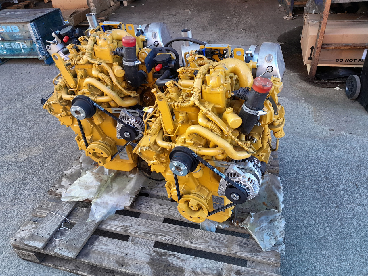 Caterpillar C1.7T MOTORE NUOVO COMPLETO - Engine for Construction machinery: picture 2 Caterpillar C1.7T MOTORE NUOVO COMPLETO - Engine for Construction machinery: picture 2