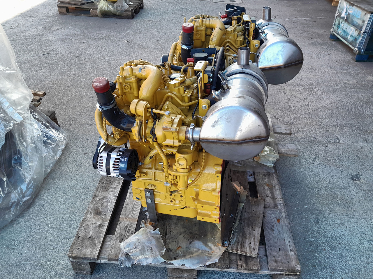Caterpillar C1.7T MOTORE NUOVO COMPLETO - Engine for Construction machinery: picture 3 Caterpillar C1.7T MOTORE NUOVO COMPLETO - Engine for Construction machinery: picture 3