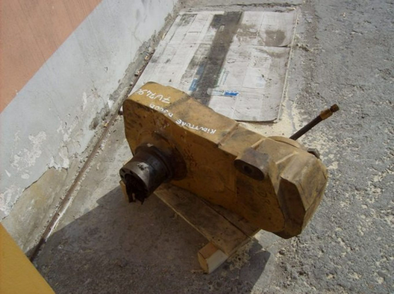 Caterpillar D300D Transfer dropbox - Transmission for Construction machinery: picture 3 Caterpillar D300D Transfer dropbox - Transmission for Construction machinery: picture 3