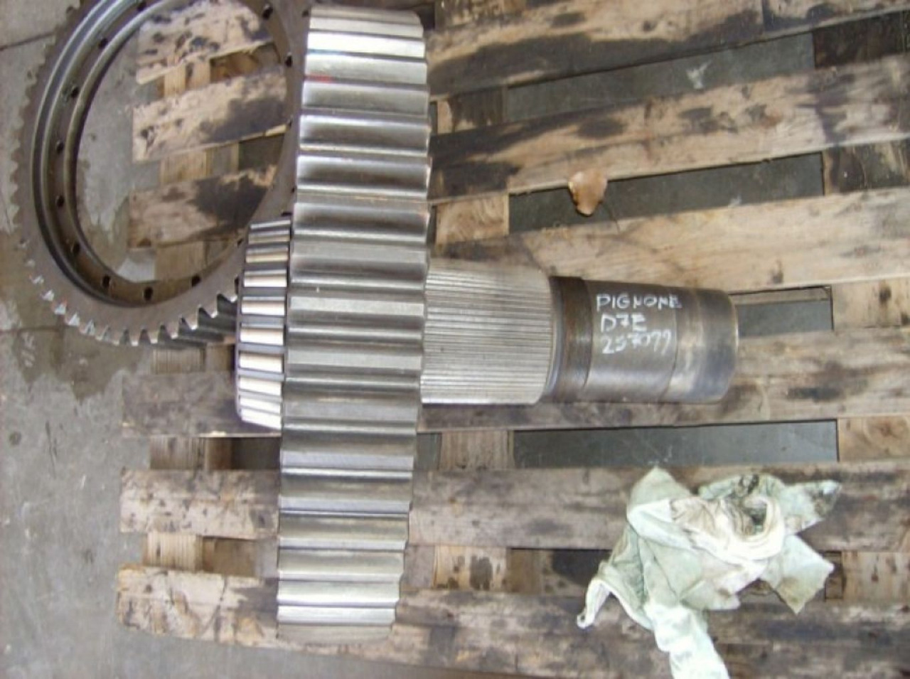 Caterpillar D7E PINIONE E CORONA - Transmission for Construction machinery: picture 1 Caterpillar D7E PINIONE E CORONA - Transmission for Construction machinery: picture 1