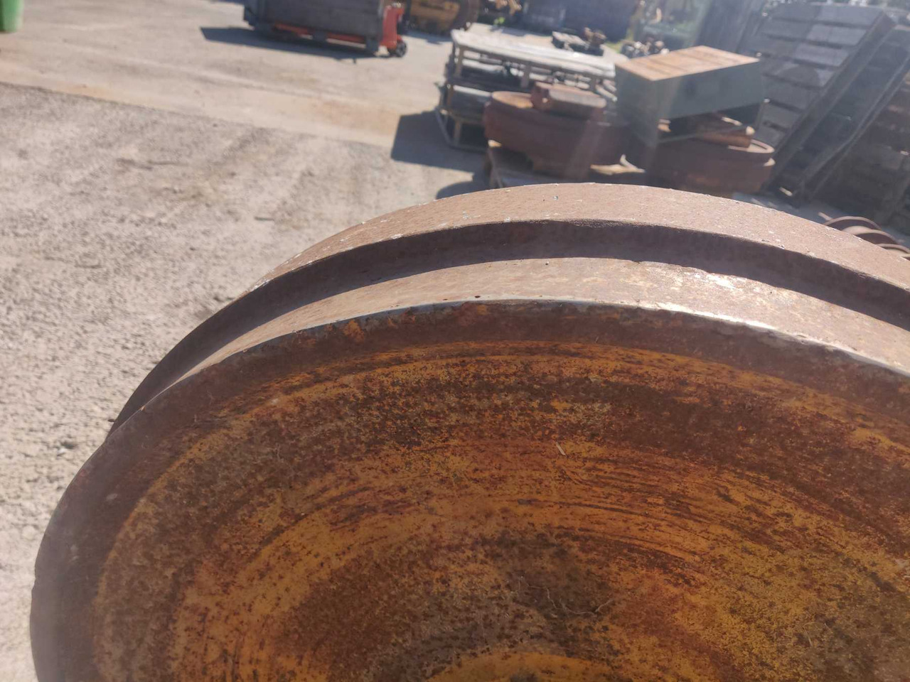 Caterpillar D7E RUOTA NUDA - Undercarriage parts for Construction machinery: picture 4 Caterpillar D7E RUOTA NUDA - Undercarriage parts for Construction machinery: picture 4