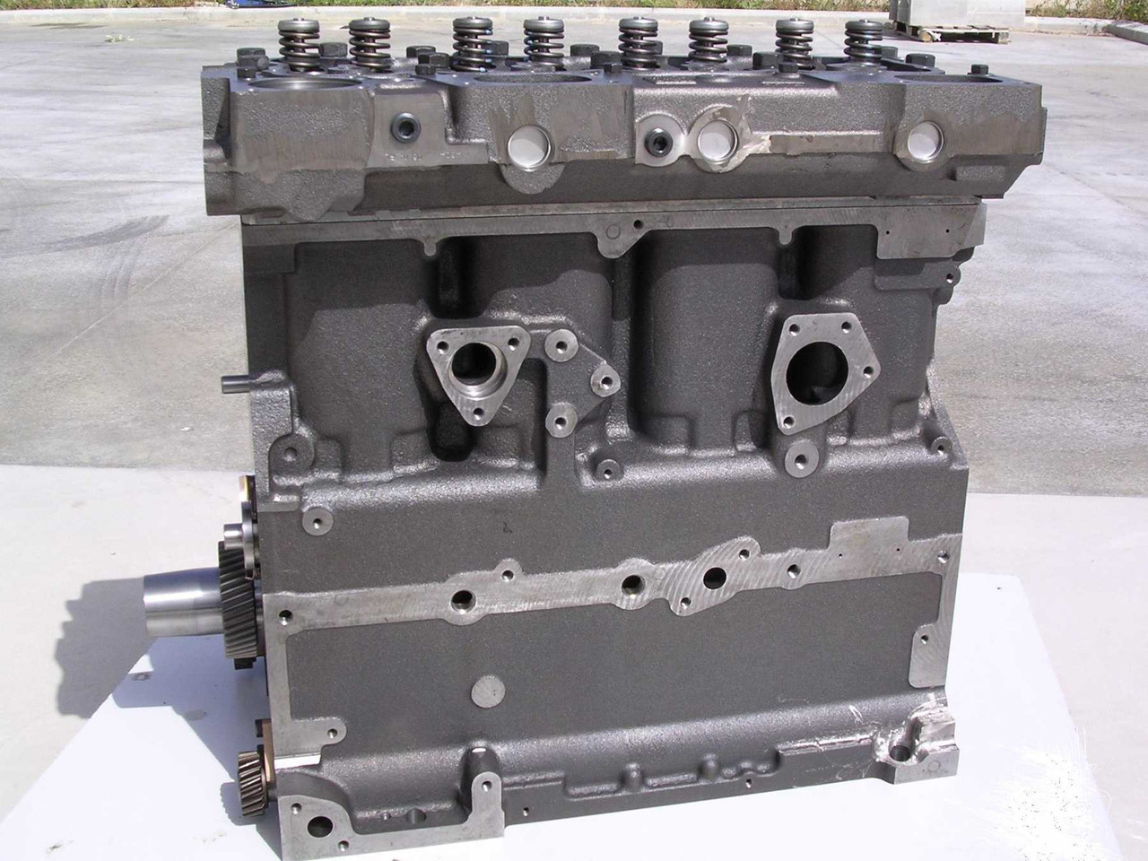 Caterpillar LONG BLOCK 3304 DI - Engine for Construction machinery: picture 1 Caterpillar LONG BLOCK 3304 DI - Engine for Construction machinery: picture 1