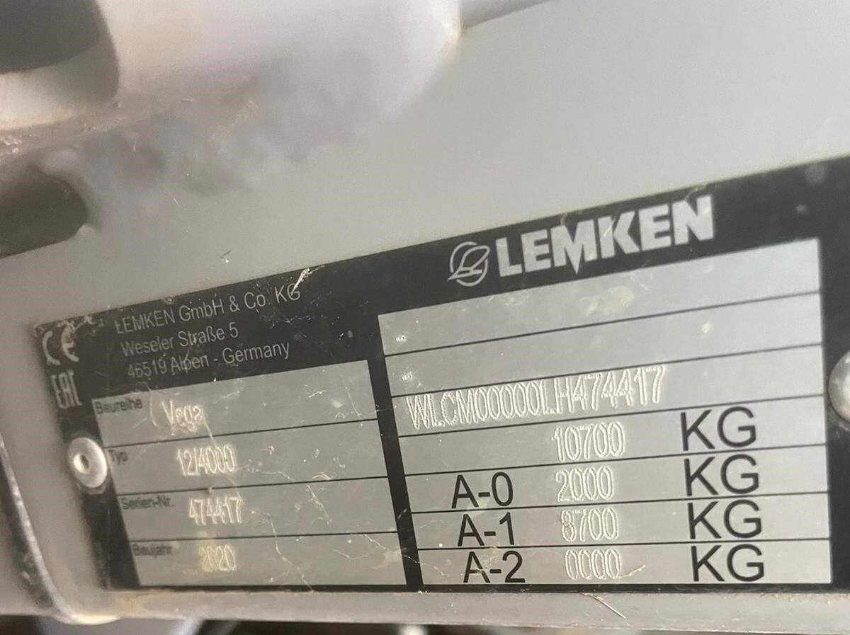 Lemken VEGA 4000 - Trailed sprayer: picture 1 Lemken VEGA 4000 - Trailed sprayer: picture 1