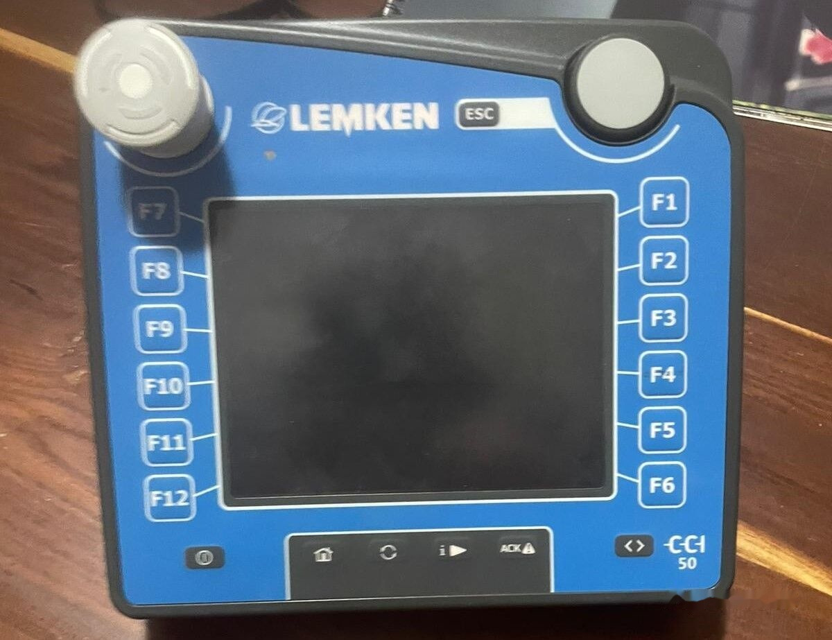 Lemken VEGA 4000 - Trailed sprayer: picture 3 Lemken VEGA 4000 - Trailed sprayer: picture 3