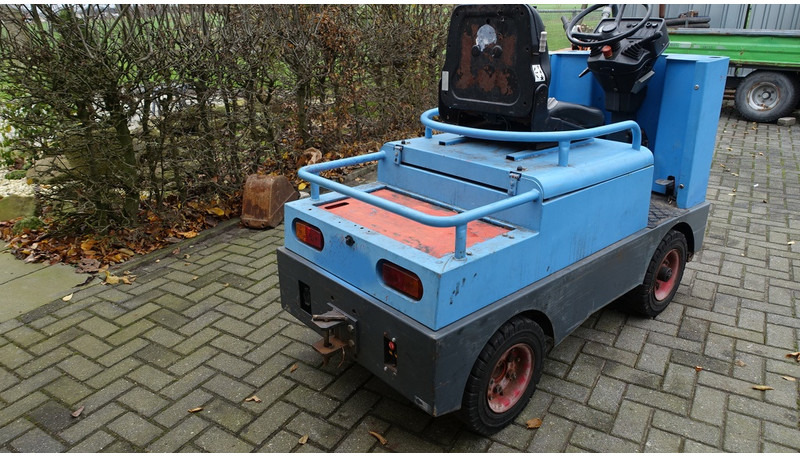 Hako Sherpa S/5 48 volts met acculader - Tow tractor: picture 3 Hako Sherpa S/5 48 volts met acculader - Tow tractor: picture 3