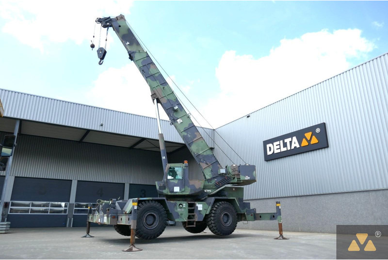 Grove RT875 Ex-army - Rough terrain crane: picture 3 Grove RT875 Ex-army - Rough terrain crane: picture 3
