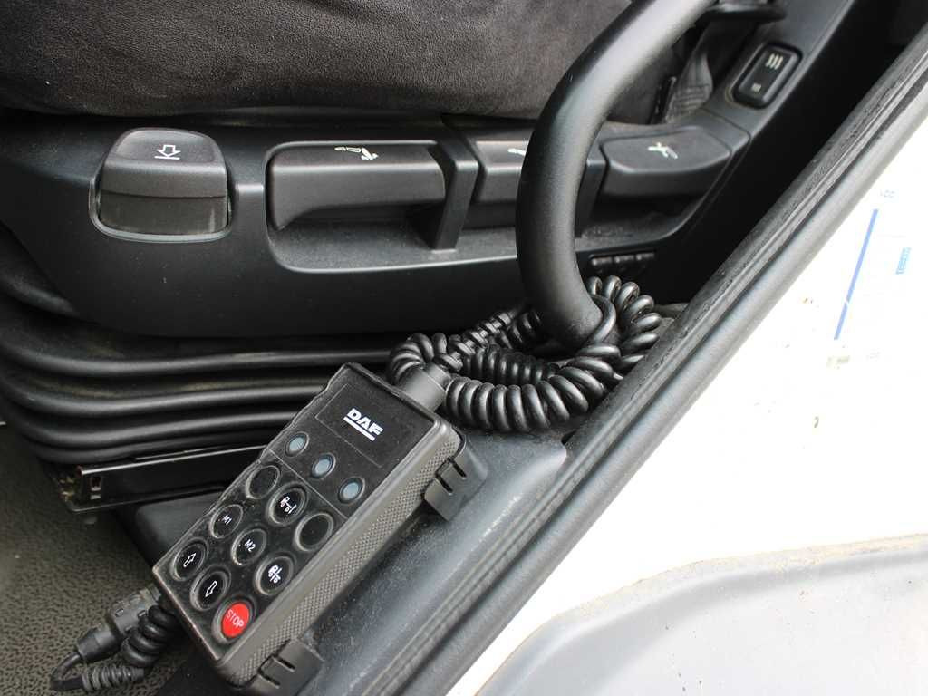 Box truck DAF CF 320, TAIL LIFT, EURO 6: picture 9