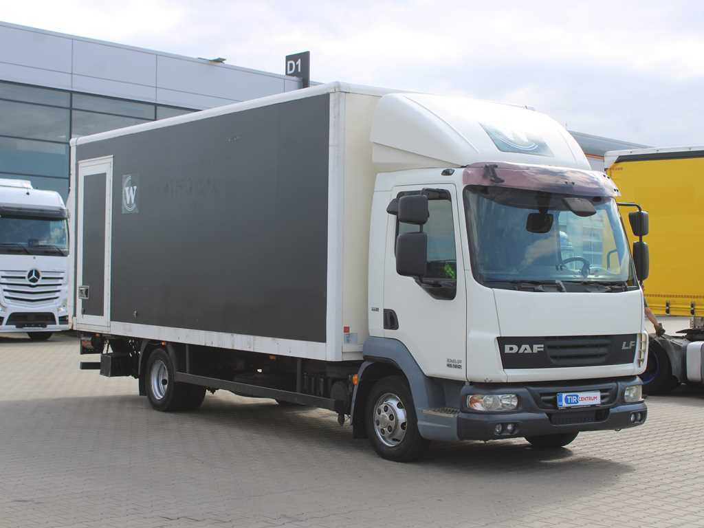DAF FA 45.160, INDEPENDENT AIR CONDITIONING, HYDRAULIC FRONT - Box truck: picture 3 DAF FA 45.160, INDEPENDENT AIR CONDITIONING, HYDRAULIC FRONT - Box truck: picture 3