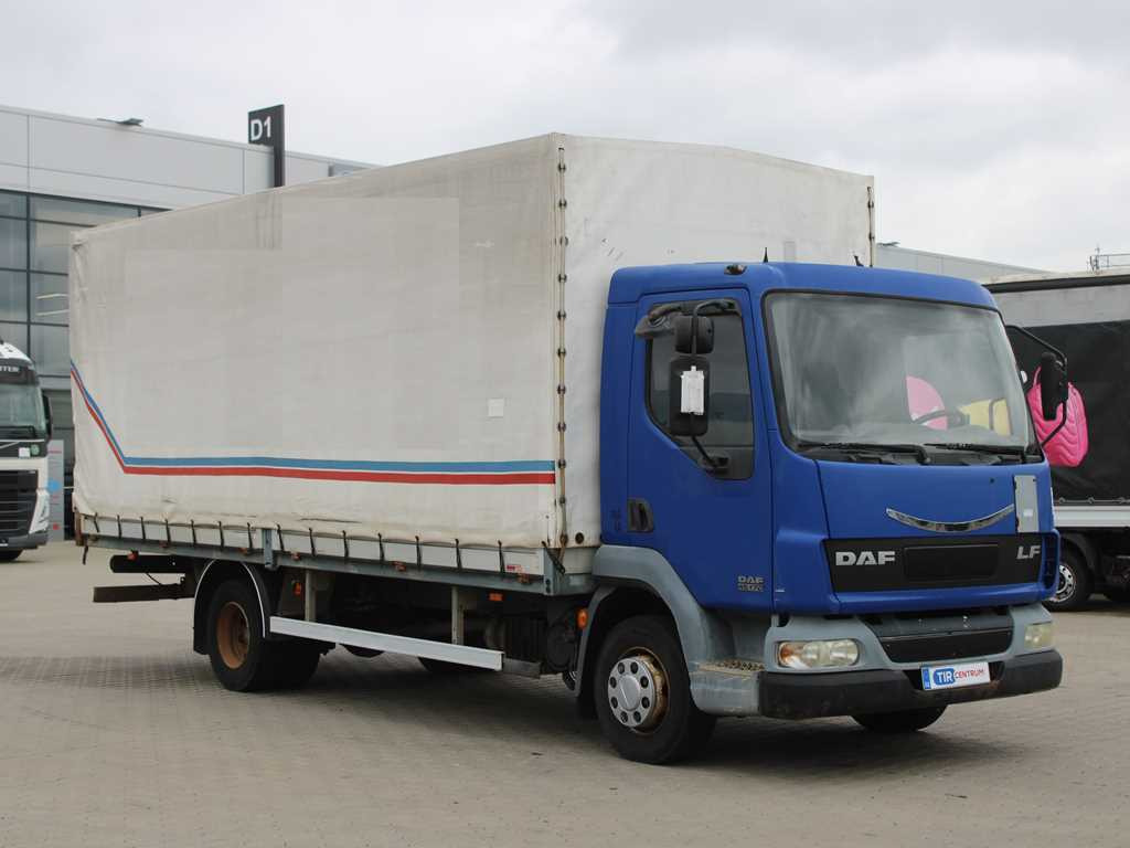 DAF FA LF 45.170 E10, EURO 3 - Curtainsider truck: picture 3 DAF FA LF 45.170 E10, EURO 3 - Curtainsider truck: picture 3