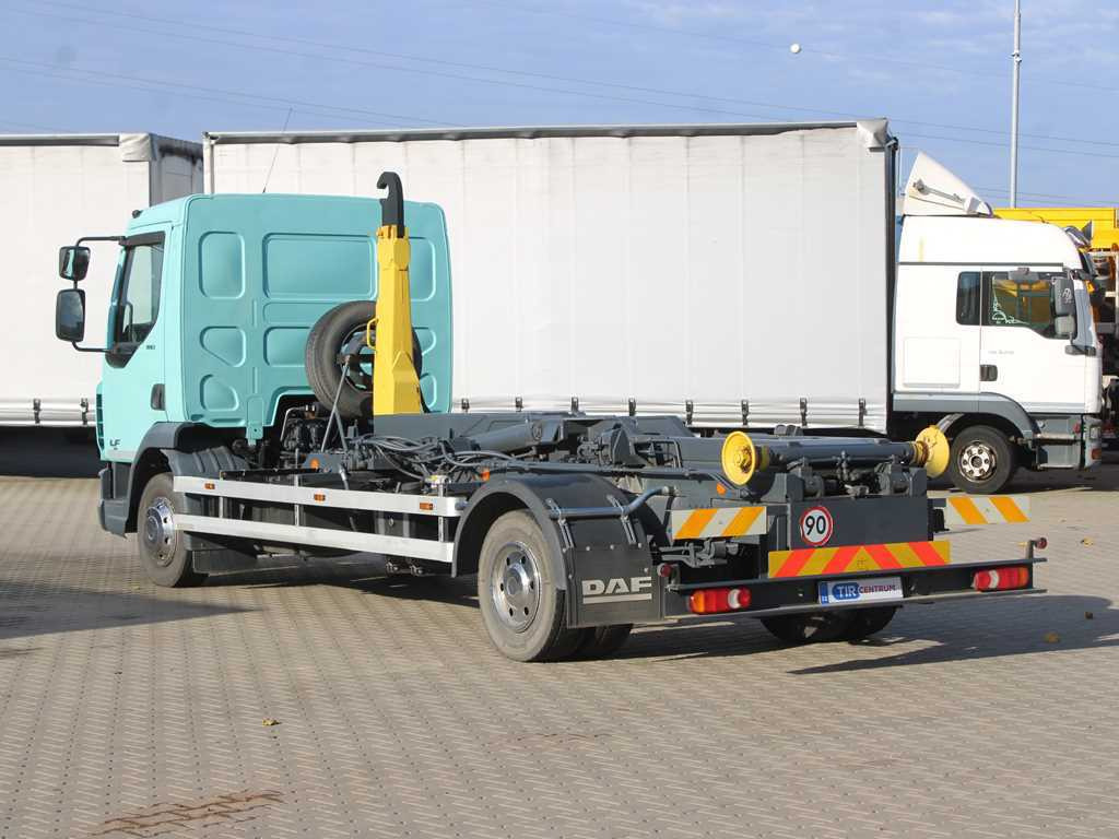 DAF LF 180 FA, EURO 6, HOOK LOADER CONTAINER - Hook lift truck: picture 5 DAF LF 180 FA, EURO 6, HOOK LOADER CONTAINER - Hook lift truck: picture 5