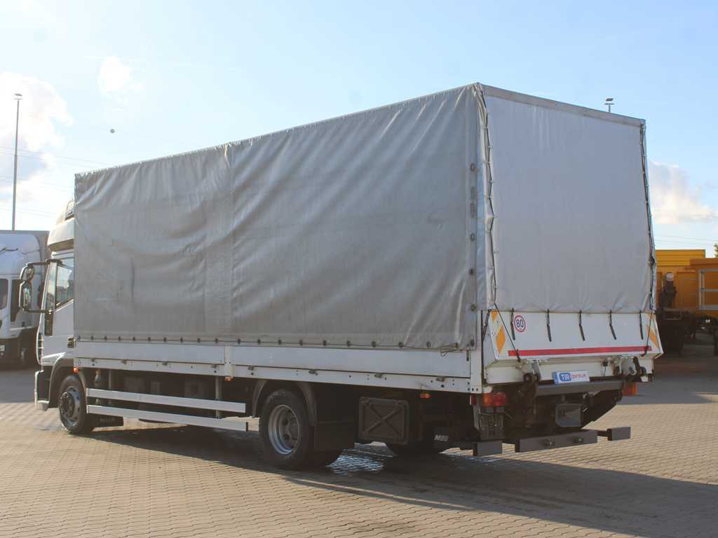 Iveco EUROCARGO 120E25, EURO 5, SIDE BOARD, HYDRAULIC FRONT - Curtainsider truck: picture 5 Iveco EUROCARGO 120E25, EURO 5, SIDE BOARD, HYDRAULIC FRONT - Curtainsider truck: picture 5