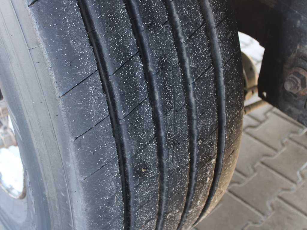 Refrigerator semi-trailer Krone SD, 2X EVAPORATOR, THERMO KING SLXe: picture 17 Refrigerator semi-trailer Krone SD, 2X EVAPORATOR, THERMO KING SLXe: picture 17