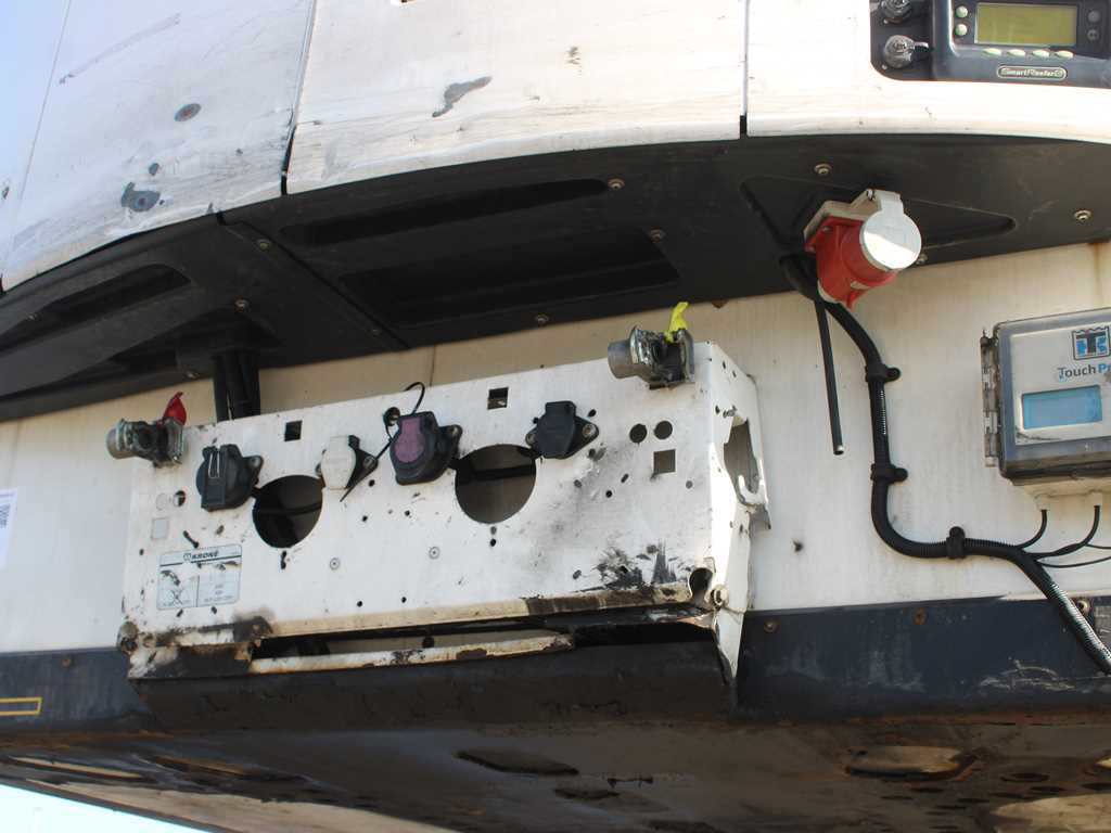 Refrigerator semi-trailer Krone SD, 2X EVAPORATOR, THERMO KING SLXe: picture 6 Refrigerator semi-trailer Krone SD, 2X EVAPORATOR, THERMO KING SLXe: picture 6