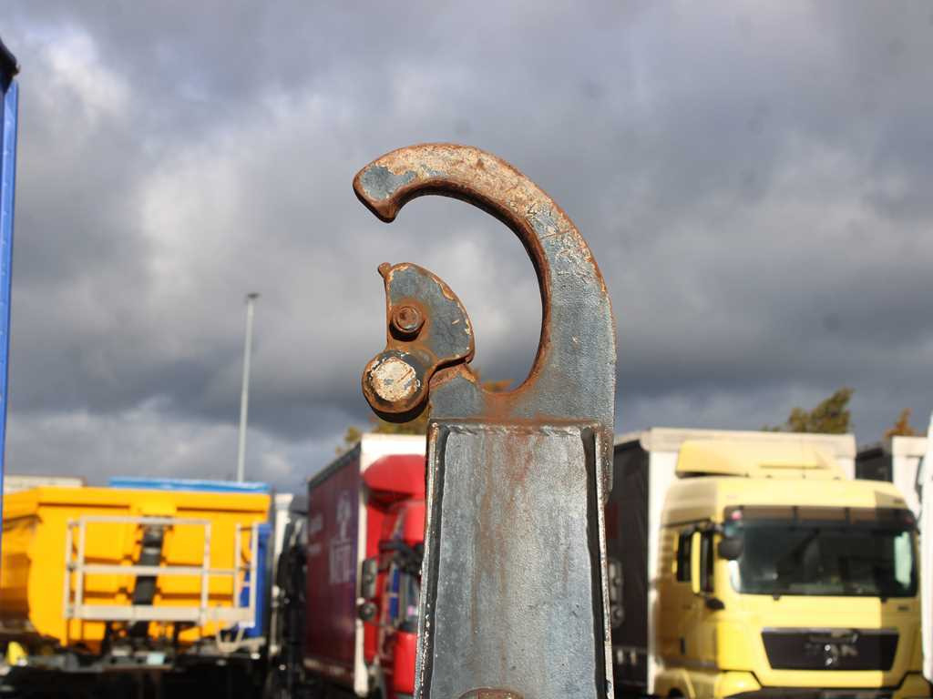 Hook lift truck MAN LE 8.180, EURO 3, BEACONS, CONTAINER HOOK CARRIER: picture 6
