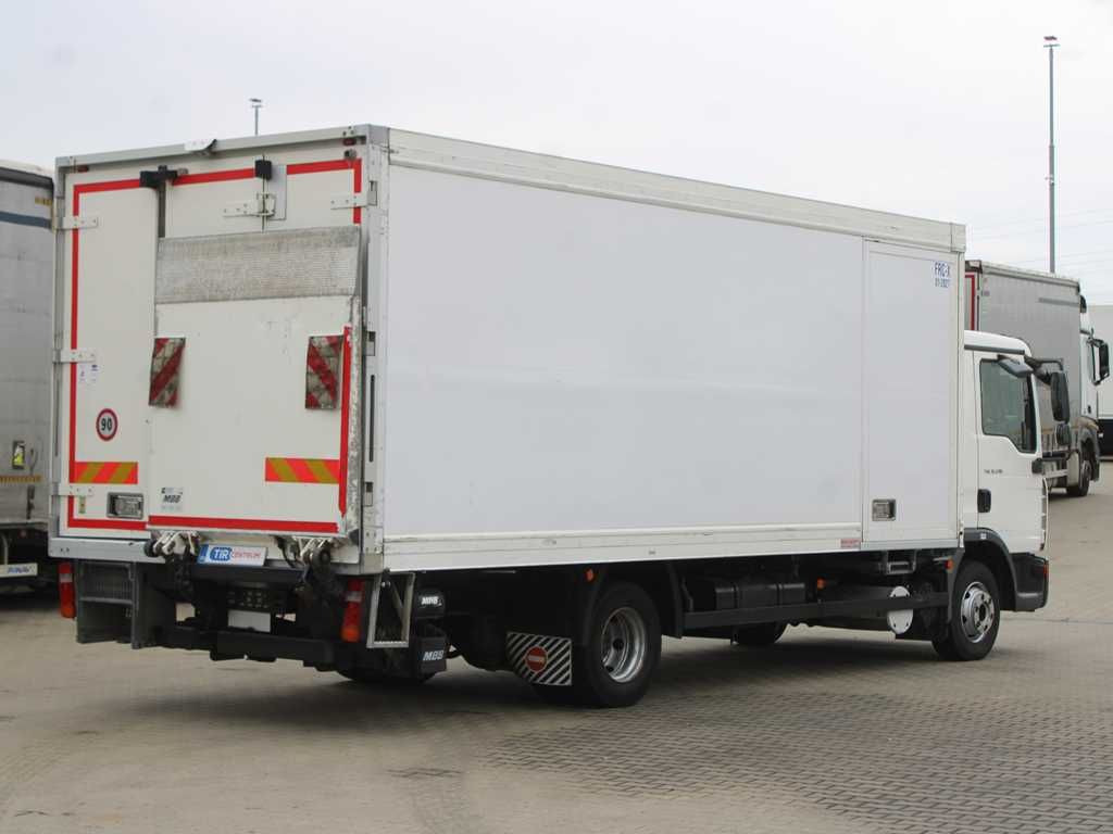 MAN TGL 12.210, TAIL LIFT, CARRIER SUPRA 850Mt - Refrigerator truck: picture 3 MAN TGL 12.210, TAIL LIFT, CARRIER SUPRA 850Mt - Refrigerator truck: picture 3