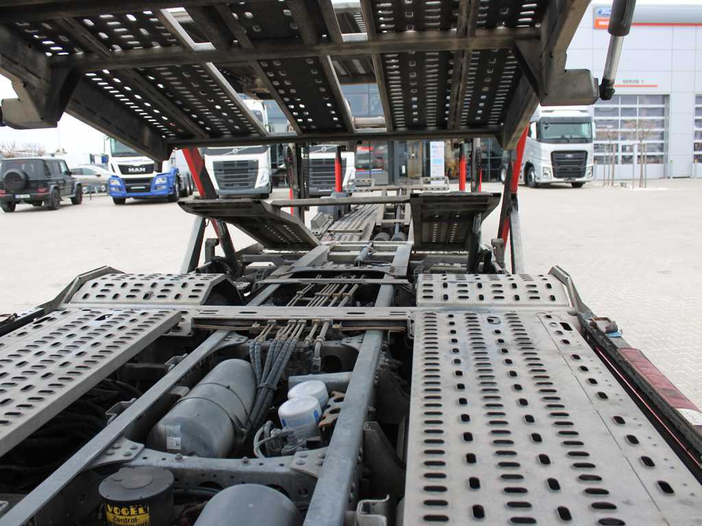 Autotransporter truck Mercedes-Benz Actros 1844, EURO 5EEV, RETARDER + KÄSSBOHRER METAGO (2006): picture 12