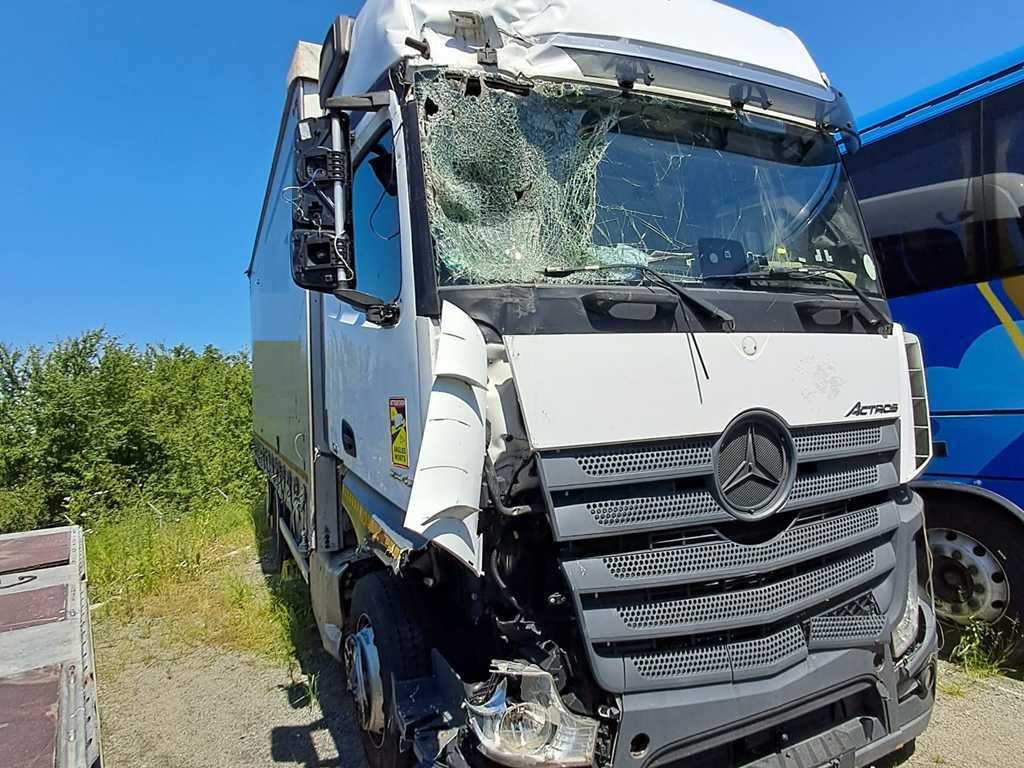 Mercedes-Benz Actros 2542, 6X2 + PANAV TVK18M - Curtainsider truck: picture 4 Mercedes-Benz Actros 2542, 6X2 + PANAV TVK18M - Curtainsider truck: picture 4