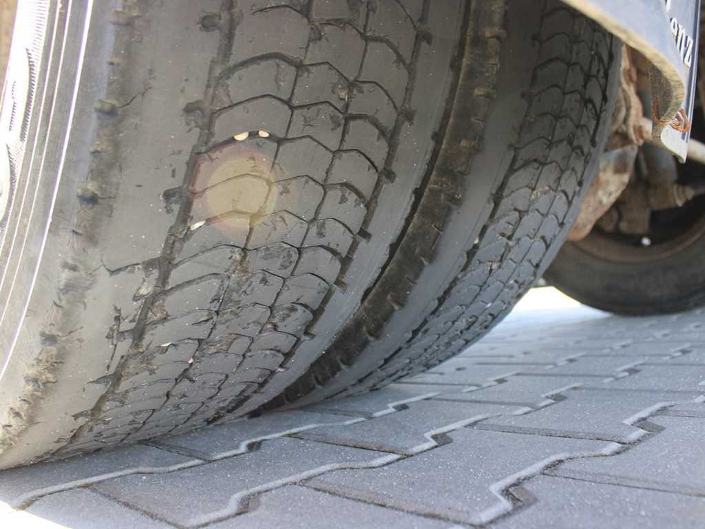 Tipper, Crane truck Mercedes-Benz Atego 1523, HYDRAULIC ARM ATLAS 60.1, THREE-SIDED: picture 15