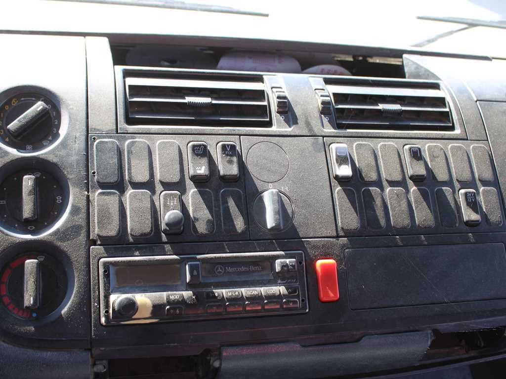 Tipper, Crane truck Mercedes-Benz Atego 1523, HYDRAULIC ARM ATLAS 60.1, THREE-SIDED: picture 12