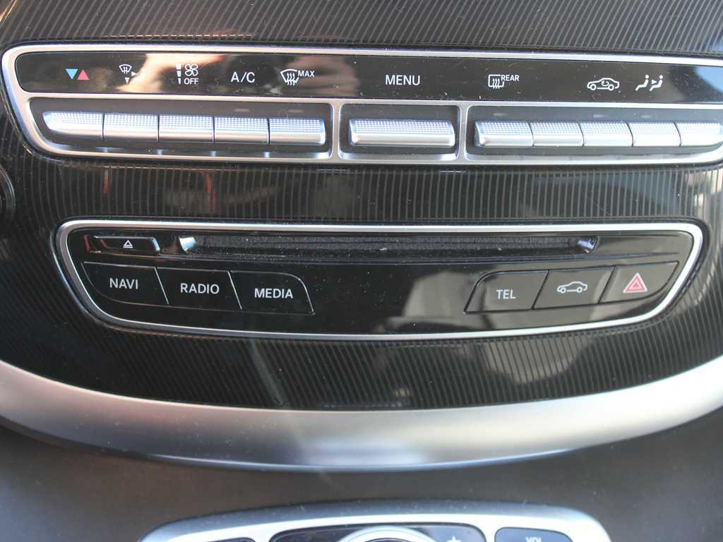 Car Mercedes-Benz V 220d, 7 SEATS, CAMERA: picture 11