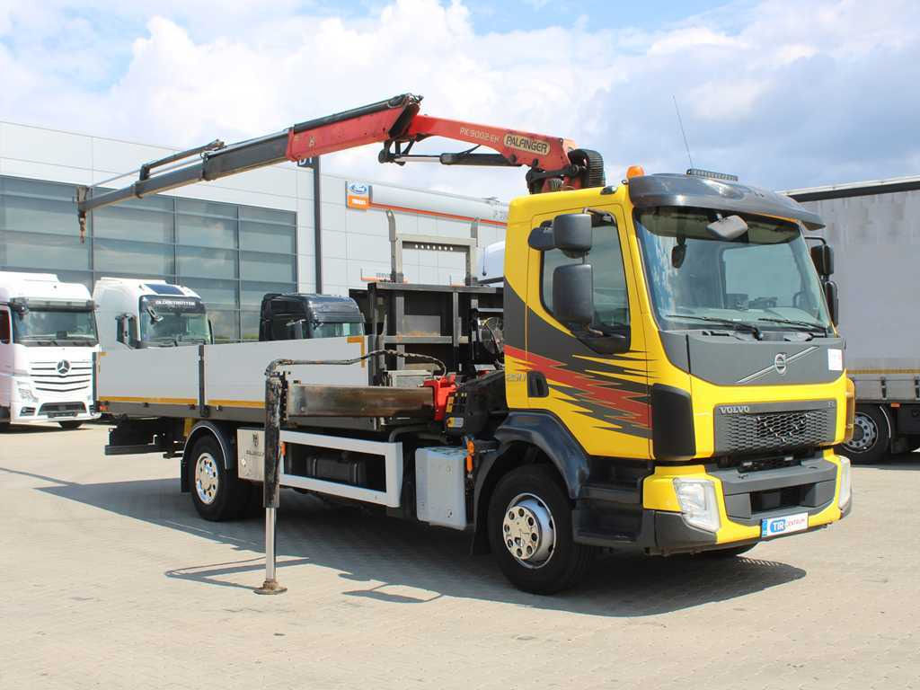 Volvo FL 250, EURO 6, SIDES, CAMERA, HYDRAULIC ARM PALFINGER PK 9002 EH - Other machinery: picture 3 Volvo FL 250, EURO 6, SIDES, CAMERA, HYDRAULIC ARM PALFINGER PK 9002 EH - Other machinery: picture 3