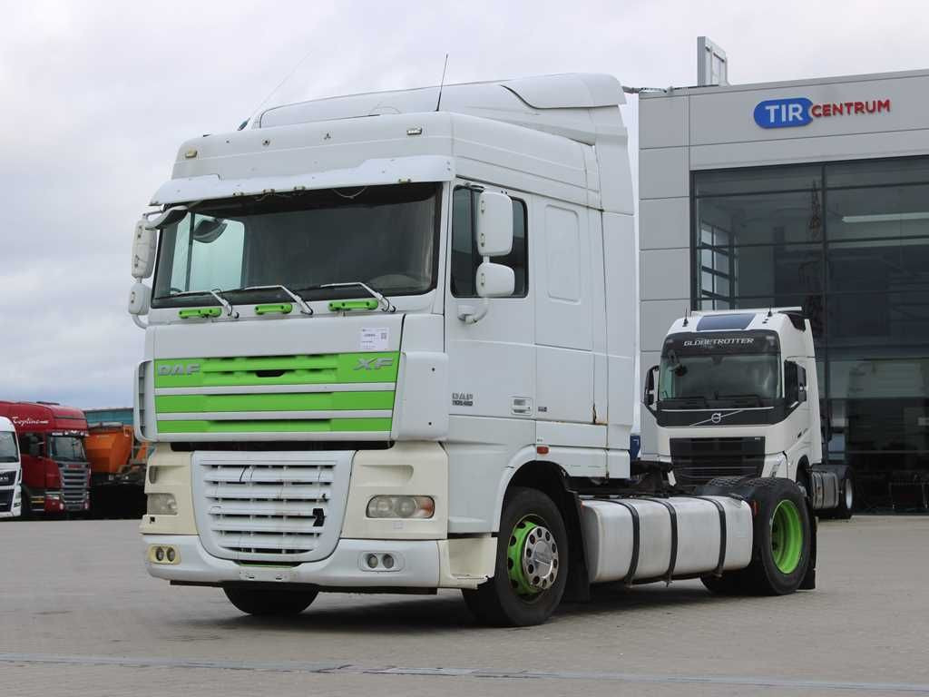 DAF XF 460, EURO 5, LOWDECK, PNEU 80% - Tractor unit: picture 1 DAF XF 460, EURO 5, LOWDECK, PNEU 80% - Tractor unit: picture 1