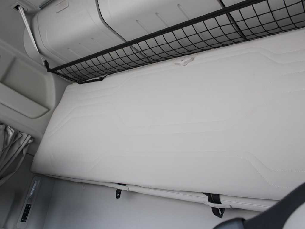 Tractor unit Ford F-MAX LL 12S, EURO 6, LOWDECK, NAVIGATION, INDEPENDENT AIR CONDITIONING: picture 13 Tractor unit Ford F-MAX LL 12S, EURO 6, LOWDECK, NAVIGATION, INDEPENDENT AIR CONDITIONING: picture 13
