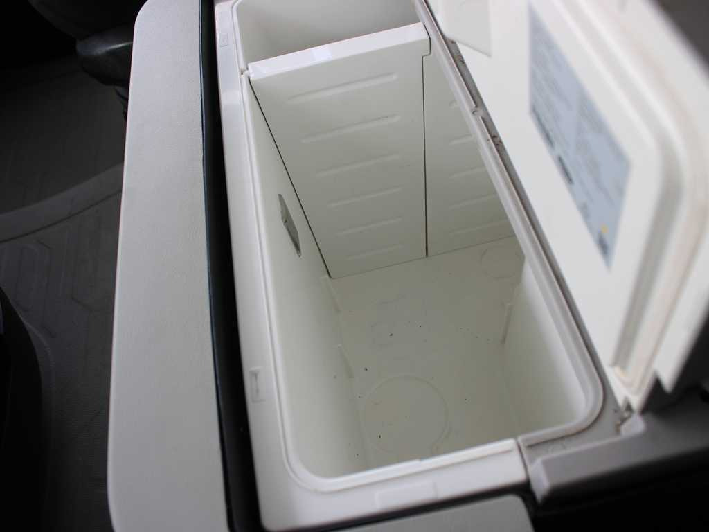 Tractor unit Ford F-MAX LL 12S, EURO 6, LOWDECK, NAVIGATION, INDEPENDENT AIR CONDITIONING: picture 14 Tractor unit Ford F-MAX LL 12S, EURO 6, LOWDECK, NAVIGATION, INDEPENDENT AIR CONDITIONING: picture 14