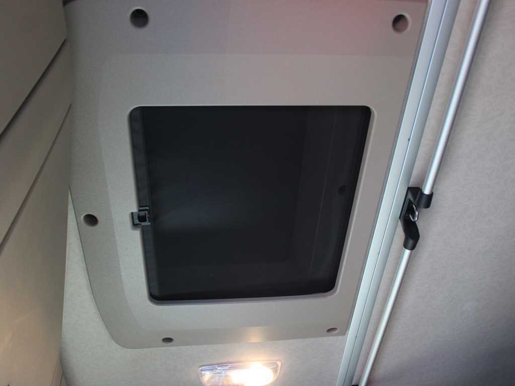 Tractor unit Mercedes-Benz Actros 1848 GIGA SPACE, EURO 6, LOWDECK: picture 15 Tractor unit Mercedes-Benz Actros 1848 GIGA SPACE, EURO 6, LOWDECK: picture 15