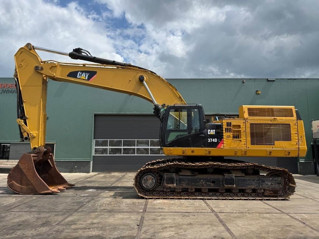 CAT 374DL - Crawler excavator: picture 1 CAT 374DL - Crawler excavator: picture 1