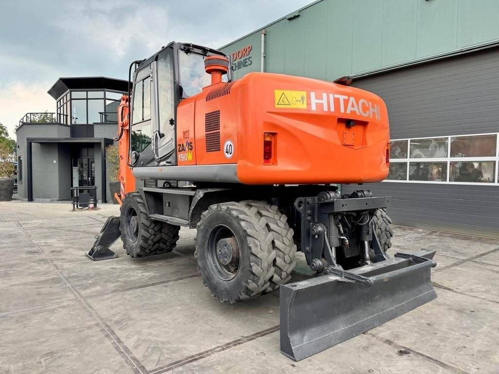 Hitachi ZX190W3 - Wheel excavator: picture 3 Hitachi ZX190W3 - Wheel excavator: picture 3
