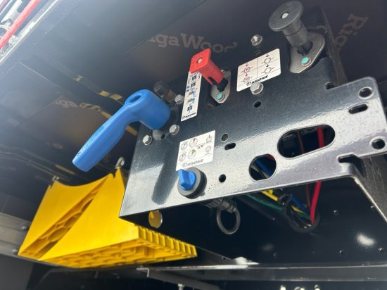 New Curtainsider semi-trailer Krone Bordwandplanenauflieger , Einsteckrungen, Liftachse,  SAF-Achsen,: picture 13