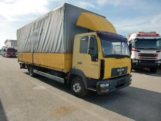 MAN LE 12.220 Plane, LBW, manual - Curtainsider truck: picture 3 MAN LE 12.220 Plane, LBW, manual - Curtainsider truck: picture 3