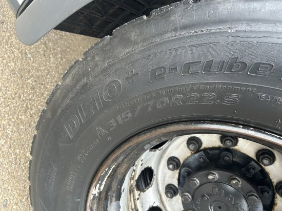 Container transporter/ Swap body truck MAN TGX 26.470 XXL, 6x2, Liftachse, EURO6, Intarder OHNE CONTAINER, Produktion 2020: picture 15 Container transporter/ Swap body truck MAN TGX 26.470 XXL, 6x2, Liftachse, EURO6, Intarder OHNE CONTAINER, Produktion 2020: picture 15