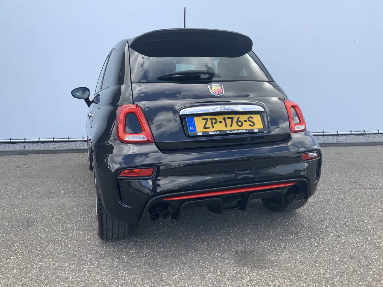 Fiat 500C Abarth 1.4 T-Jet 595 Automaat Euro 6 - Car: picture 3 Fiat 500C Abarth 1.4 T-Jet 595 Automaat Euro 6 - Car: picture 3